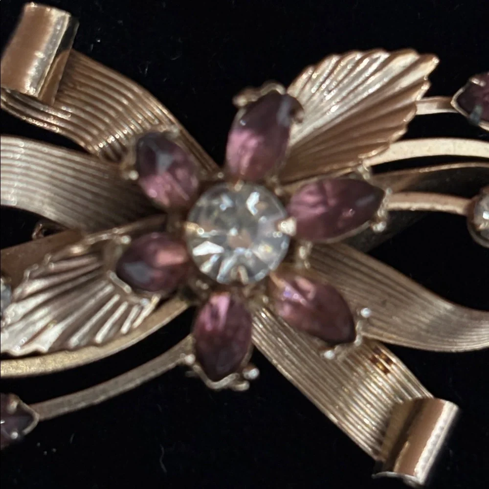Vintage Bow Pin